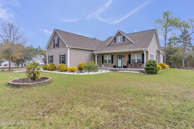 Welcome to your dream home! Located on 1.47 Acres, this stunning - photo 2