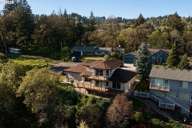 Perched at the end of a peaceful cul-de-sac in sought-after - photo 32