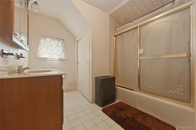 Welcome to this charming and well-maintained 105-year old home - photo 16