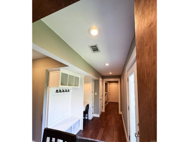 This home features a charming interior and comprises generous - photo 21