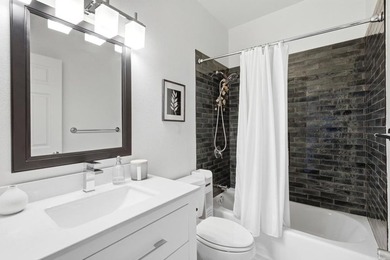 xperience the best of North Park living at 3928 1/2 Iowa Street - photo 23