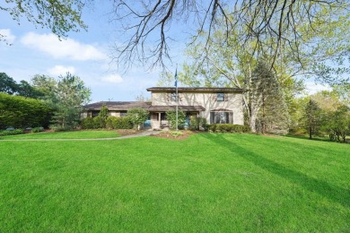 Lake Home Sale Pending in Tower Lakes, Illinois