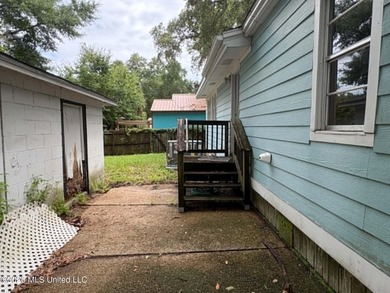 With a little vision and love, this Gulf Coast gem has the - photo 10