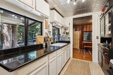 Experience the perfect blend of serenity, privacy, and modern - photo 10