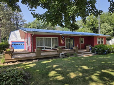 Shafer Lake Home Sale Pending in Hartford Michigan