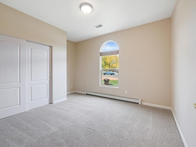 Lots of modern comfort on a large lot is ready to be yours in - photo 20