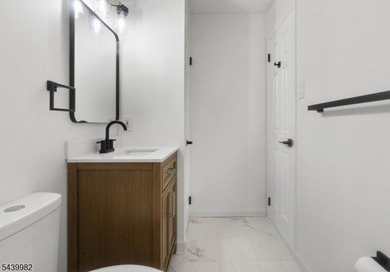 Turnkey fully renovated multi-level condo that checks every box! - photo 21