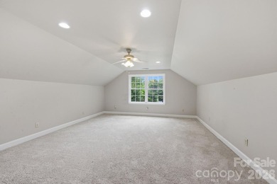 Welcome to your dream home! Discover your perfect retreat in the - photo 26