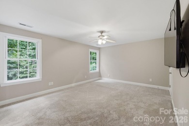 Welcome to your dream home! Discover your perfect retreat in the - photo 29