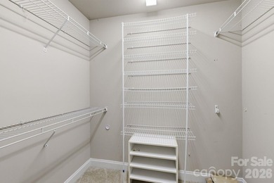 Welcome to your dream home! Discover your perfect retreat in the - photo 30