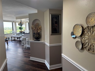 Beautiful 2-bedroom, 2-bathroom apartment, impeccably maintained