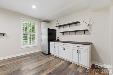 Welcome to your dream home! Discover your perfect retreat in the - photo 36