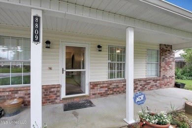 Welcome Home to 8809 Old Walnut Rd in Beautiful Ocean Springs! - photo 5