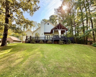 Lake Home For Sale in Tupelo, Mississippi