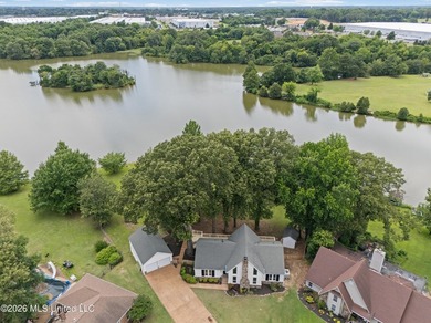 LIFE ON THE LAKE!! GORGEOUS TOTALLY RENOVATED HOME WITH THE MOST - photo 6