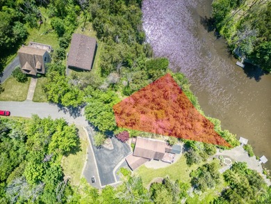 Lake Lot Sale Pending in Athens, New York