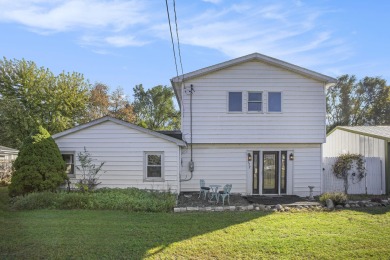 (private lake, pond, creek) Home Active Under Contract in Jackson Michigan