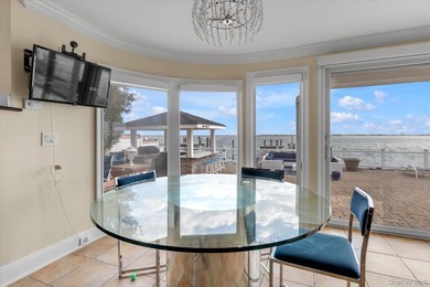 Welcome to a rare and exceptional waterfront in the heart of - photo 13
