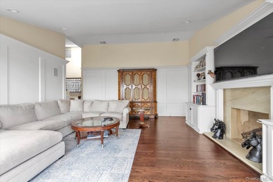 Welcome to a rare and exceptional waterfront in the heart of - photo 16
