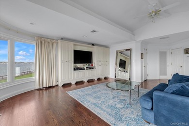 Welcome to a rare and exceptional waterfront in the heart of - photo 20
