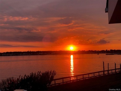 Welcome to a rare and exceptional waterfront in the heart of - photo 33