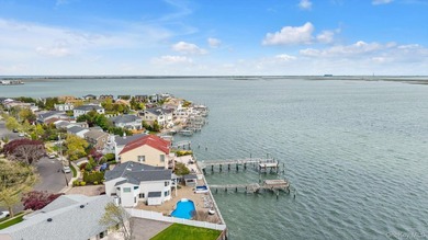 Welcome to a rare and exceptional waterfront in the heart of - photo 40
