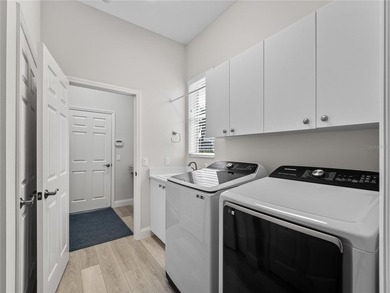 Experience *better than new* luxury in the gated University Park - photo 44
