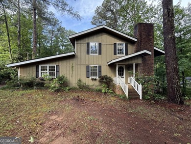 Welcome to 227 W Lakeview Dr! Nestled in the desirable Piney - photo 3