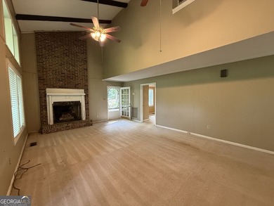 Welcome to 227 W Lakeview Dr! Nestled in the desirable Piney - photo 9