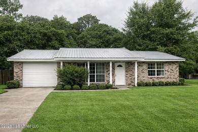 This home in a wonderful neighborhood is waiting on your touches - photo 1