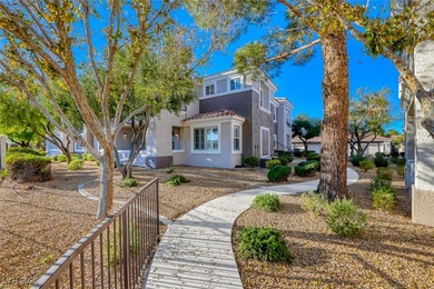 Prime Henderson location! Beautifully 3 bed/den 2 bath