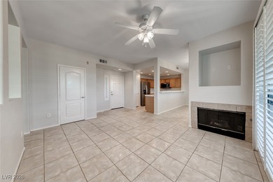 Prime Henderson location! Beautifully 3 bed/den 2 bath