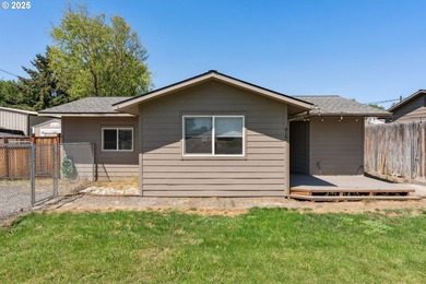 Columbia River - Klickitat County Home For Sale in Dallesport Washington