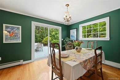 Welcome to gracious coastal living in one of Huntington's most - photo 11