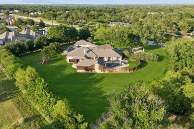 Tucked beneath a canopy of mature trees on two beautifully - photo 12