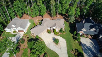 Welcome to your dream lakefront home! This stunning 3916 sq ft - photo 2