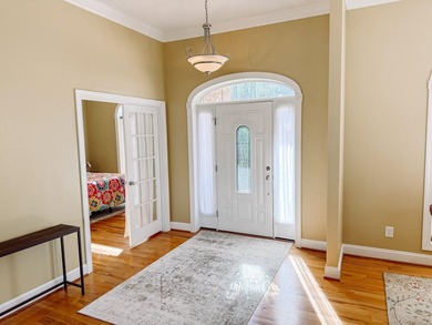 Welcome to your dream lakefront home! This stunning 3916 sq ft - photo 4