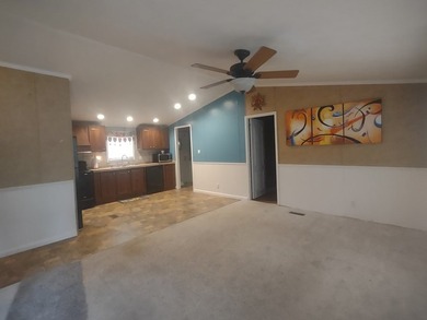 Nice 3 bedroom, 2 bath manufactured home in a wonderful - photo 4