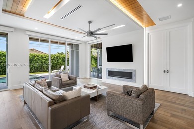 Experience elevated luxury living in this exceptional residence - photo 8