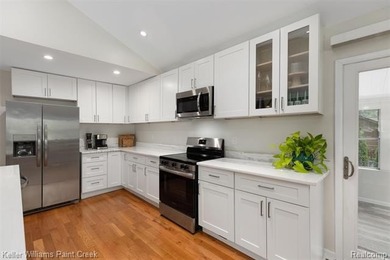 Welcome to 3815 Edgecrest St, a beautiful home in the heart of - photo 5