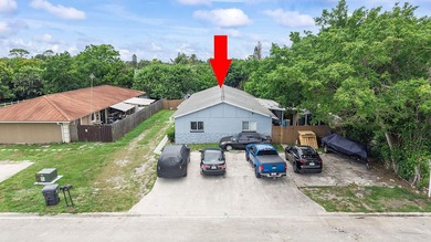 Exceptional investment opportunity! This CBS duplex features two - photo 2