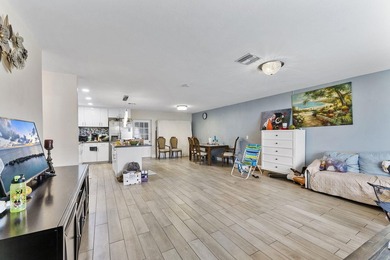 Exceptional investment opportunity! This CBS duplex features two - photo 7