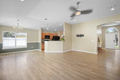 Welcome to 948 Oak Arbor Circle, a beautifully maintained - photo 8