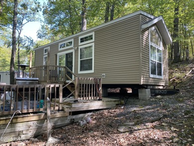 Shohola Lake Home For Sale in Shohola Pennsylvania