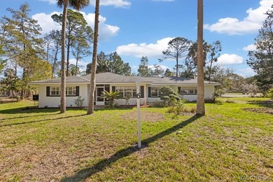 Beautifully remodeled and move-in ready, this 2-bedroom, 2 bath - photo 2