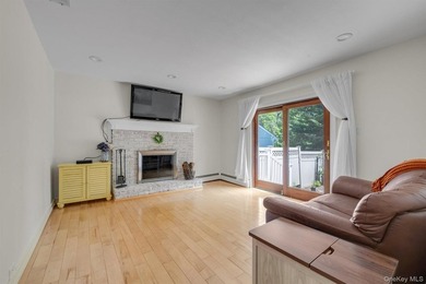 Welcome to this beautifully maintained Colonial that exudes - photo 11
