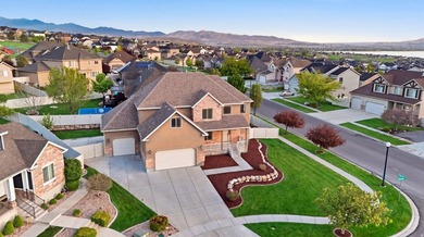 Welcome to this beautifully updated home in the heart of - photo 3