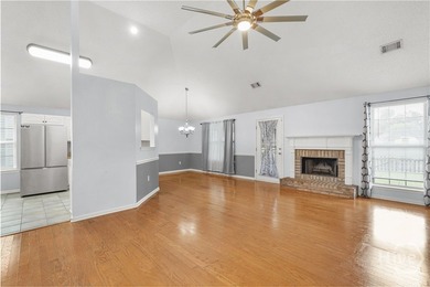 This move in ready 3 bedroom, 2 bath home located in the Berwick - photo 5