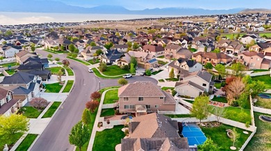 Welcome to this beautifully updated home in the heart of - photo 6