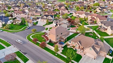 Welcome to this beautifully updated home in the heart of - photo 7